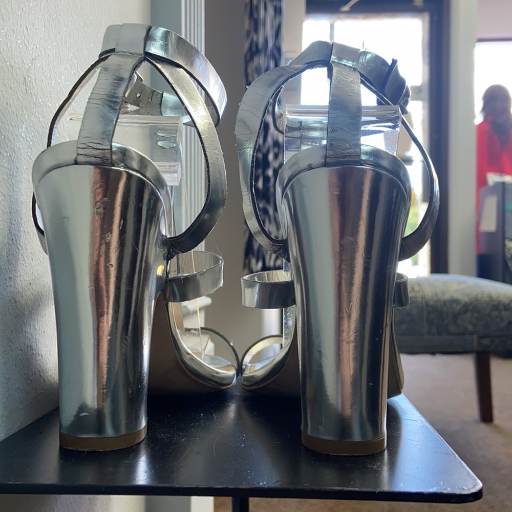 Zara Basic Silver Heel - image 3